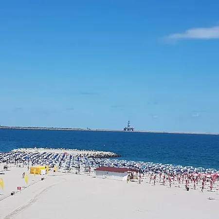 Alexandra Apolonia エフォリエ・ノルド