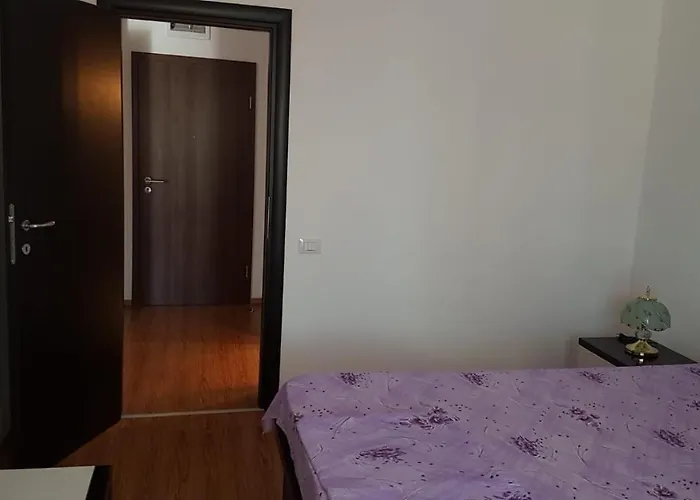 アパート Alexandra Apolonia エフォリエ・ノルド